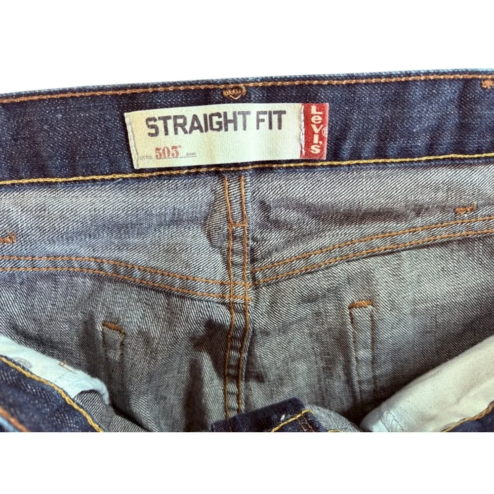 Levi's 505 Straight Fit Regular Jeans Mens 39x30 Dark Blue‎ Denim Stretch Travel
